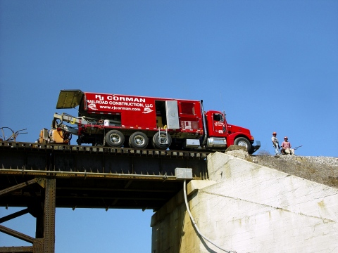 welding truck bridge shot